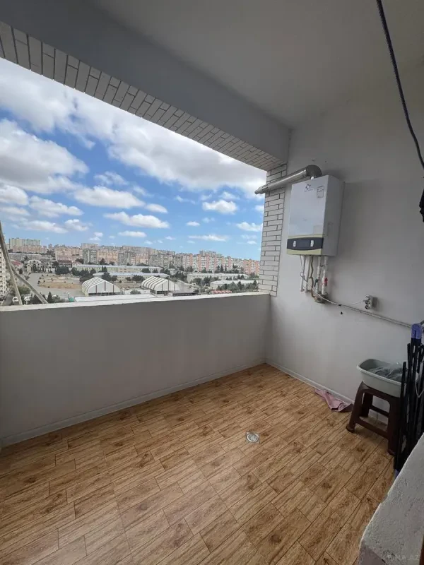 Satılır 2 otaqlı mənzil 72 m²
