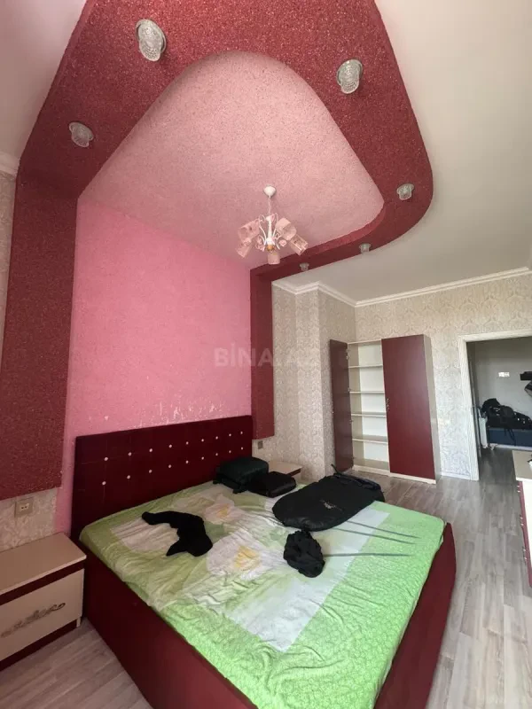 Satılır 2 otaqlı mənzil 72 m²