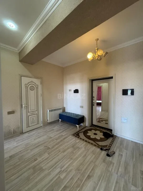 Satılır 2 otaqlı mənzil 72 m²