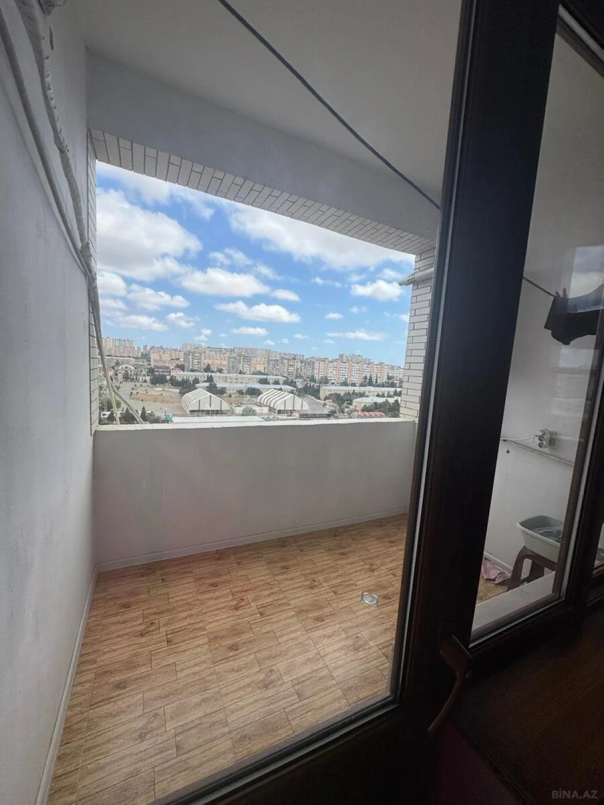 Satılır 2 otaqlı mənzil 72 m²