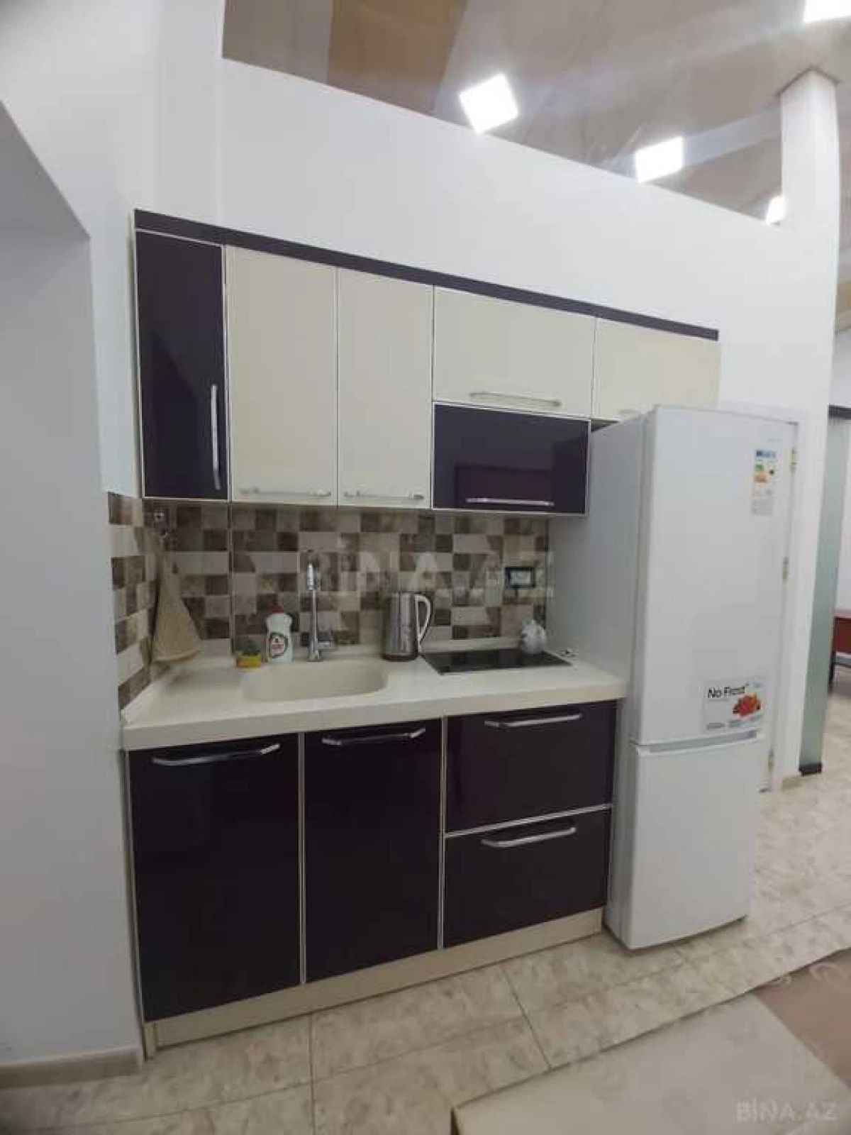 Kirayə verilir 2 otaqlı ofis 45 m²