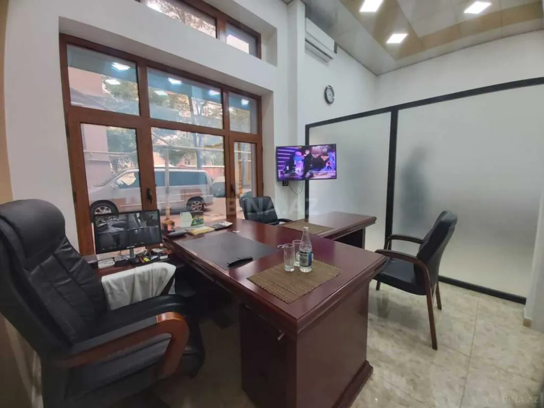 Kirayə verilir 2 otaqlı ofis 45 m²