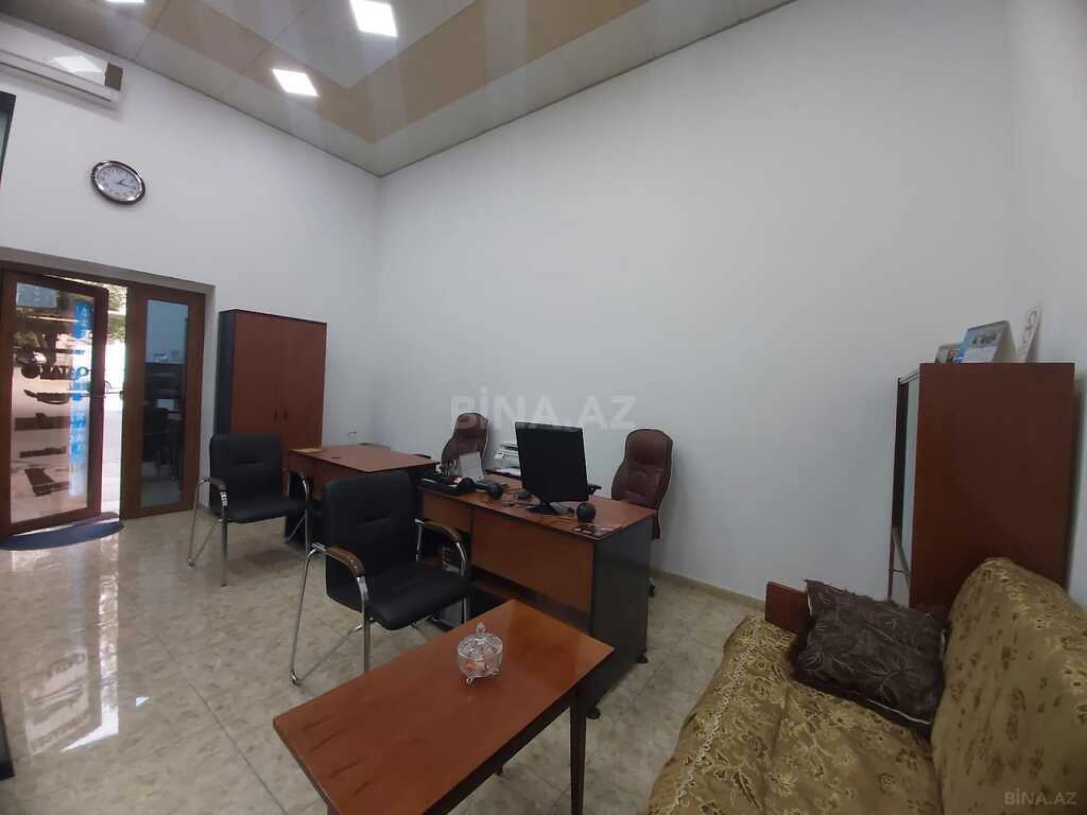 Kirayə verilir 2 otaqlı ofis 45 m²