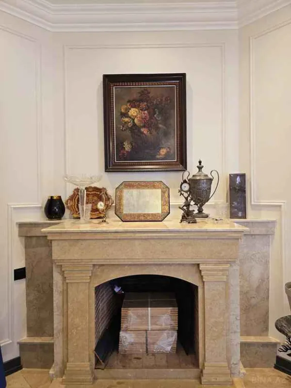 Satılır 5 otaqlı mənzil 242 m²