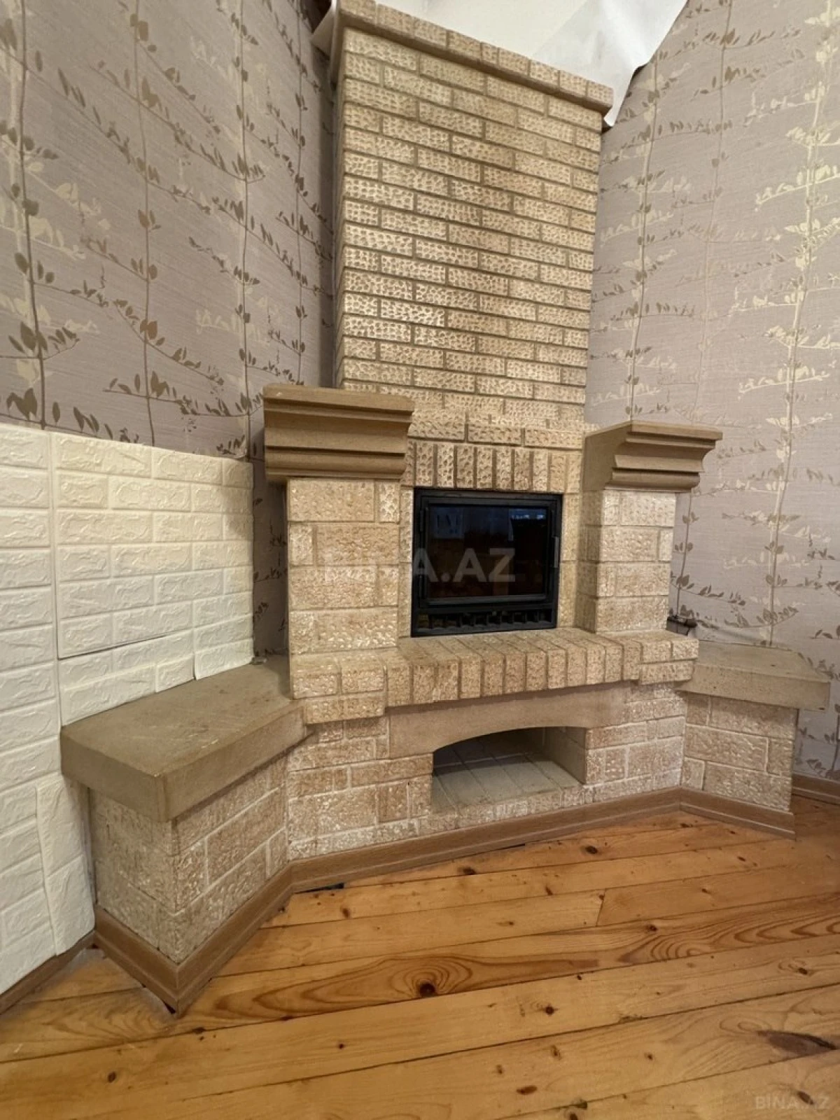 Satılır 6 otaqlı həyət evi 240 m²