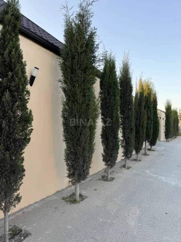 Satılır 6 otaqlı həyət evi 240 m²