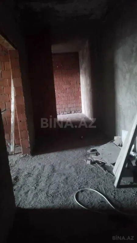 Satılır 4 otaqlı mənzil 155 m²