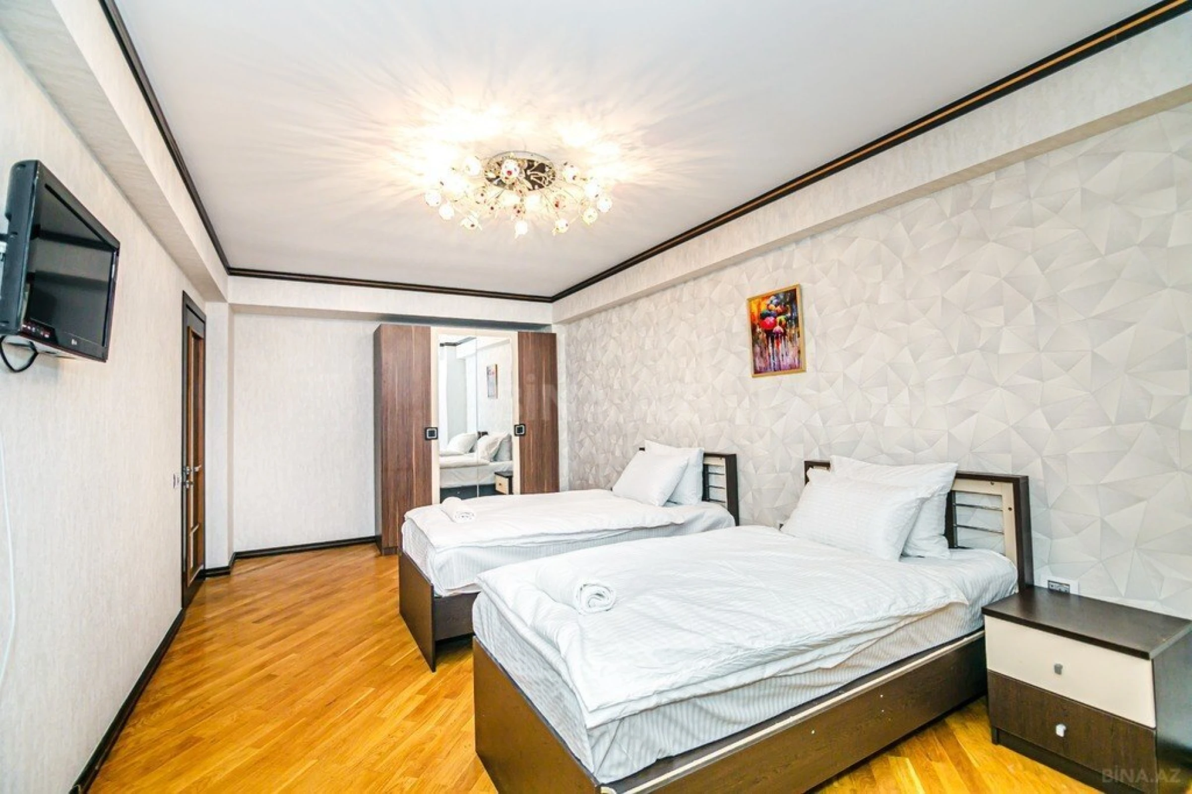 Kirayə verilir 3 otaqlı mənzil 98 m²