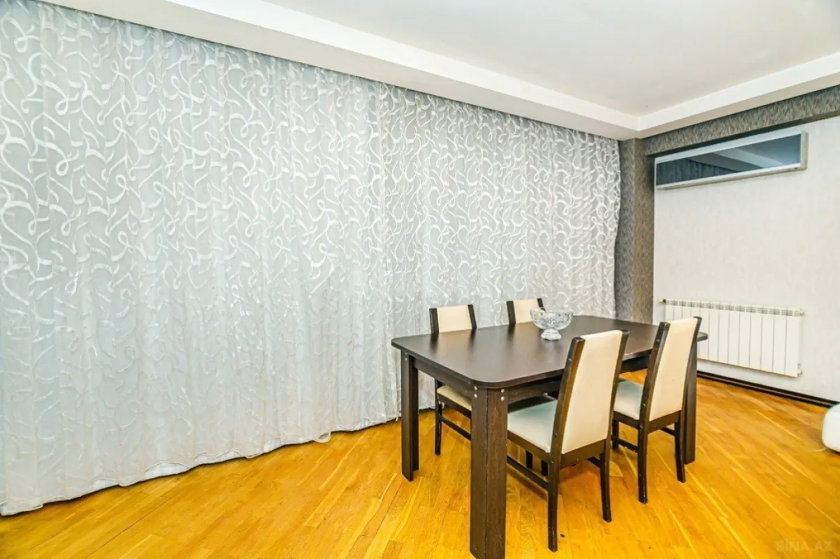 Kirayə verilir 3 otaqlı mənzil 98 m²