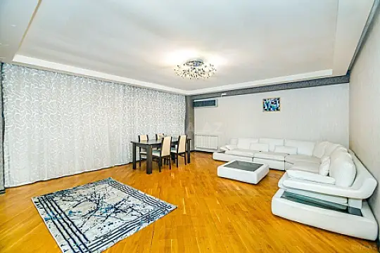 Kirayə verilir 3 otaqlı mənzil 98 m²