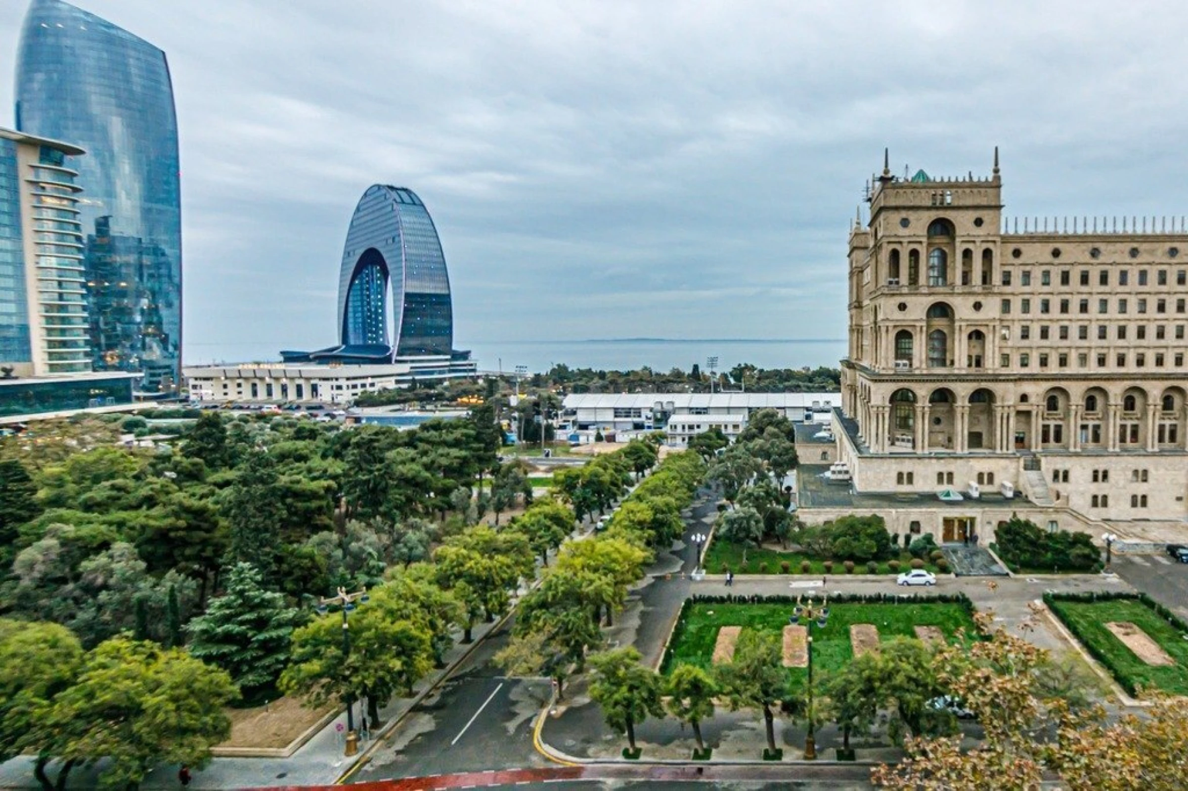 Kirayə verilir 3 otaqlı mənzil 98 m²