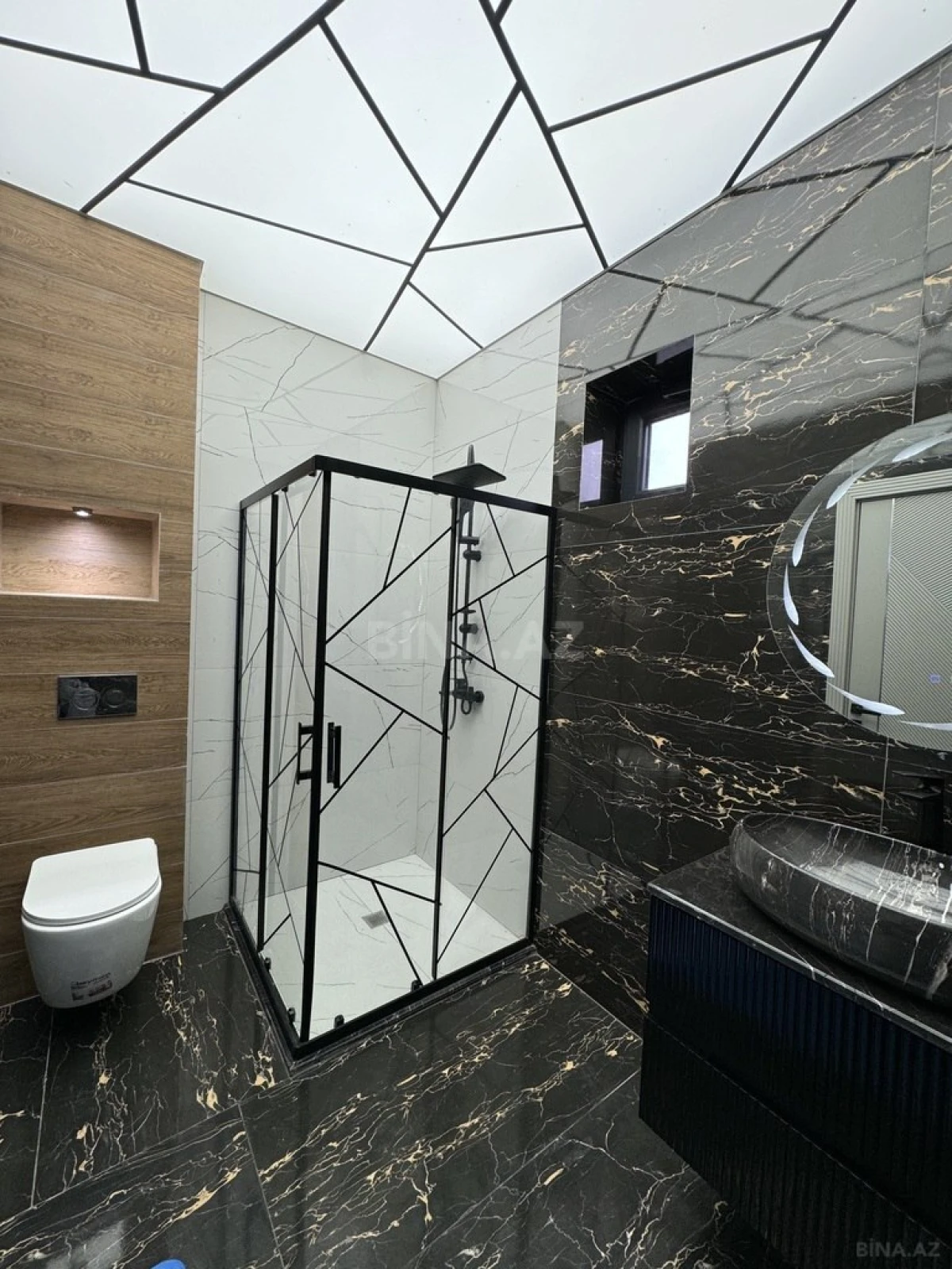 Satılır 5 otaqlı həyət evi 250 m²