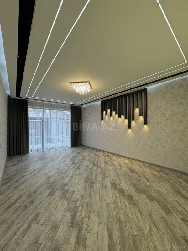 Satılır 5 otaqlı həyət evi 250 m²