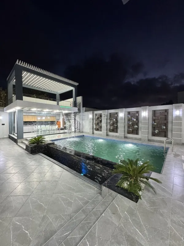 Satılır 5 otaqlı həyət evi 250 m²