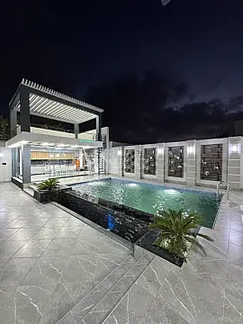 Satılır 5 otaqlı həyət evi 250 m²