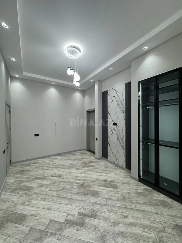 Satılır 5 otaqlı həyət evi 250 m²