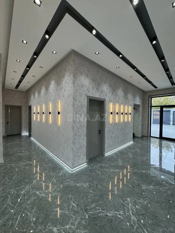 Satılır 5 otaqlı həyət evi 250 m²