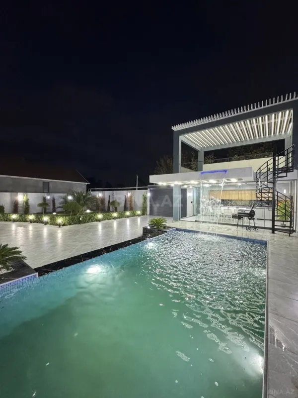 Satılır 5 otaqlı həyət evi 250 m²