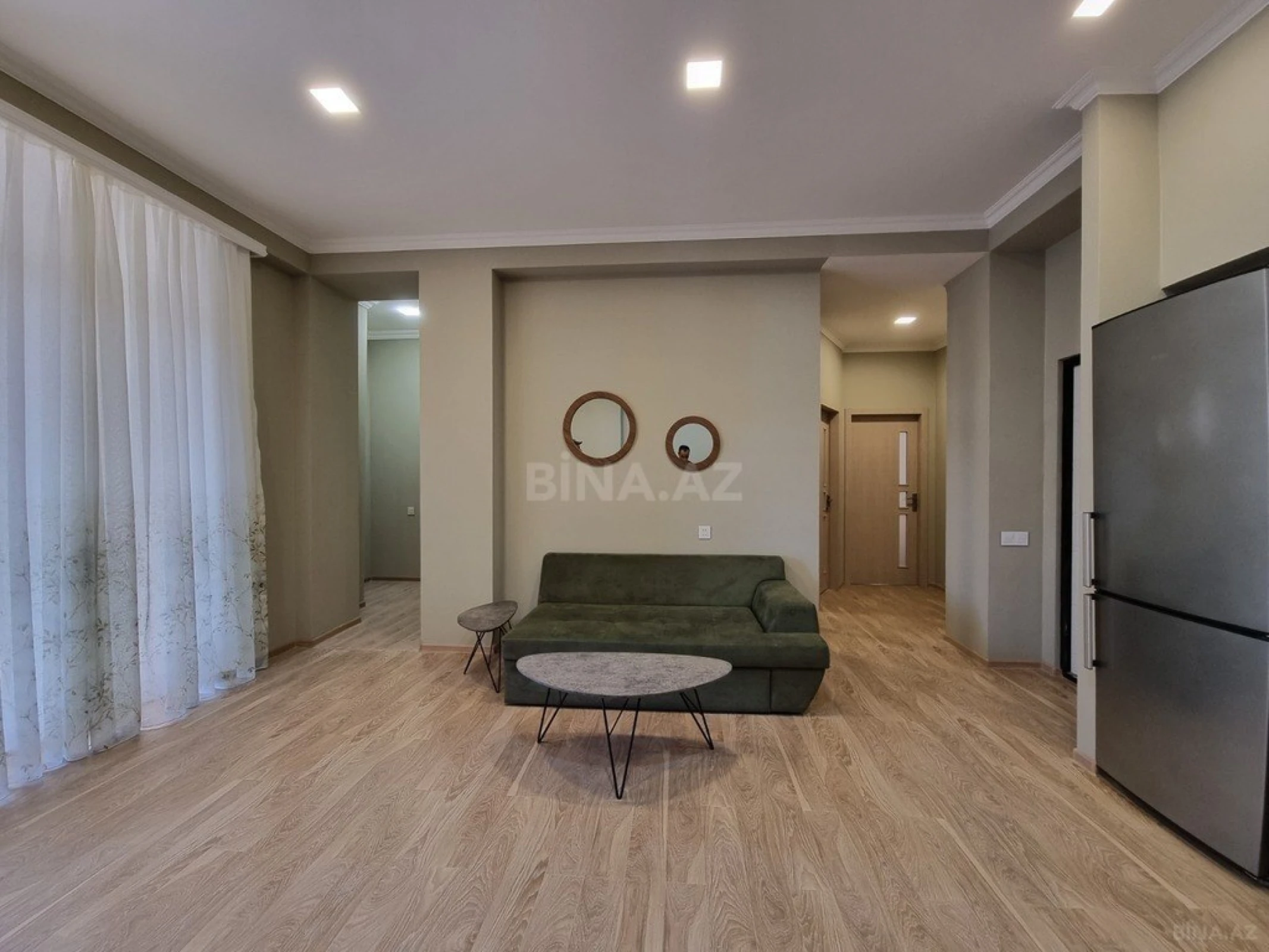 Satılır 4 otaqlı mənzil 130 m²