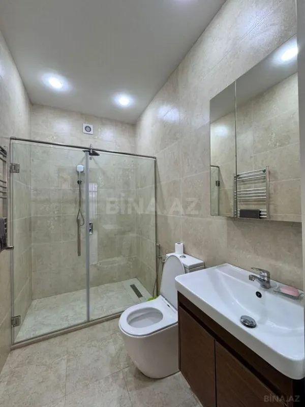 Satılır 6 otaqlı həyət evi 300 m²