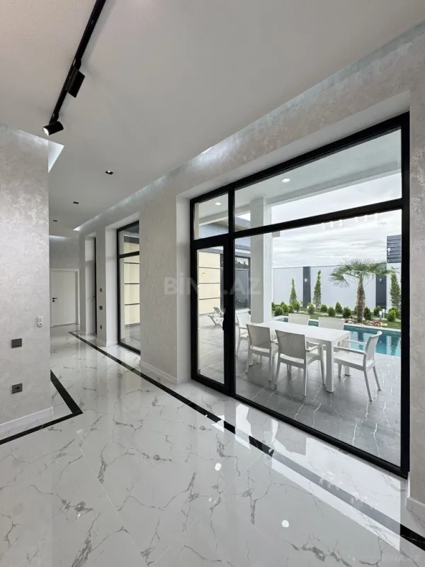 Satılır 4 otaqlı həyət evi 185 m²
