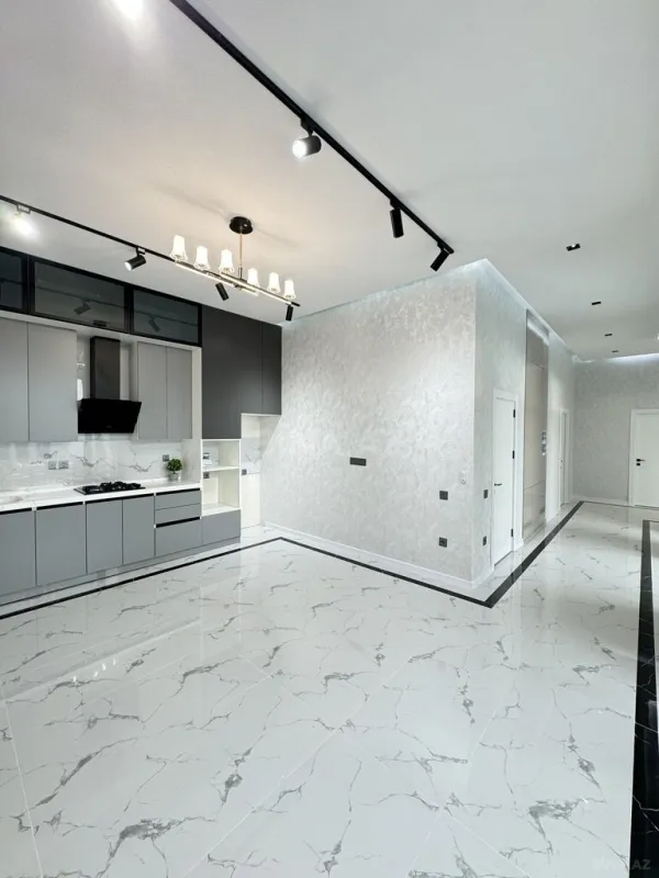 Satılır 4 otaqlı həyət evi 185 m²