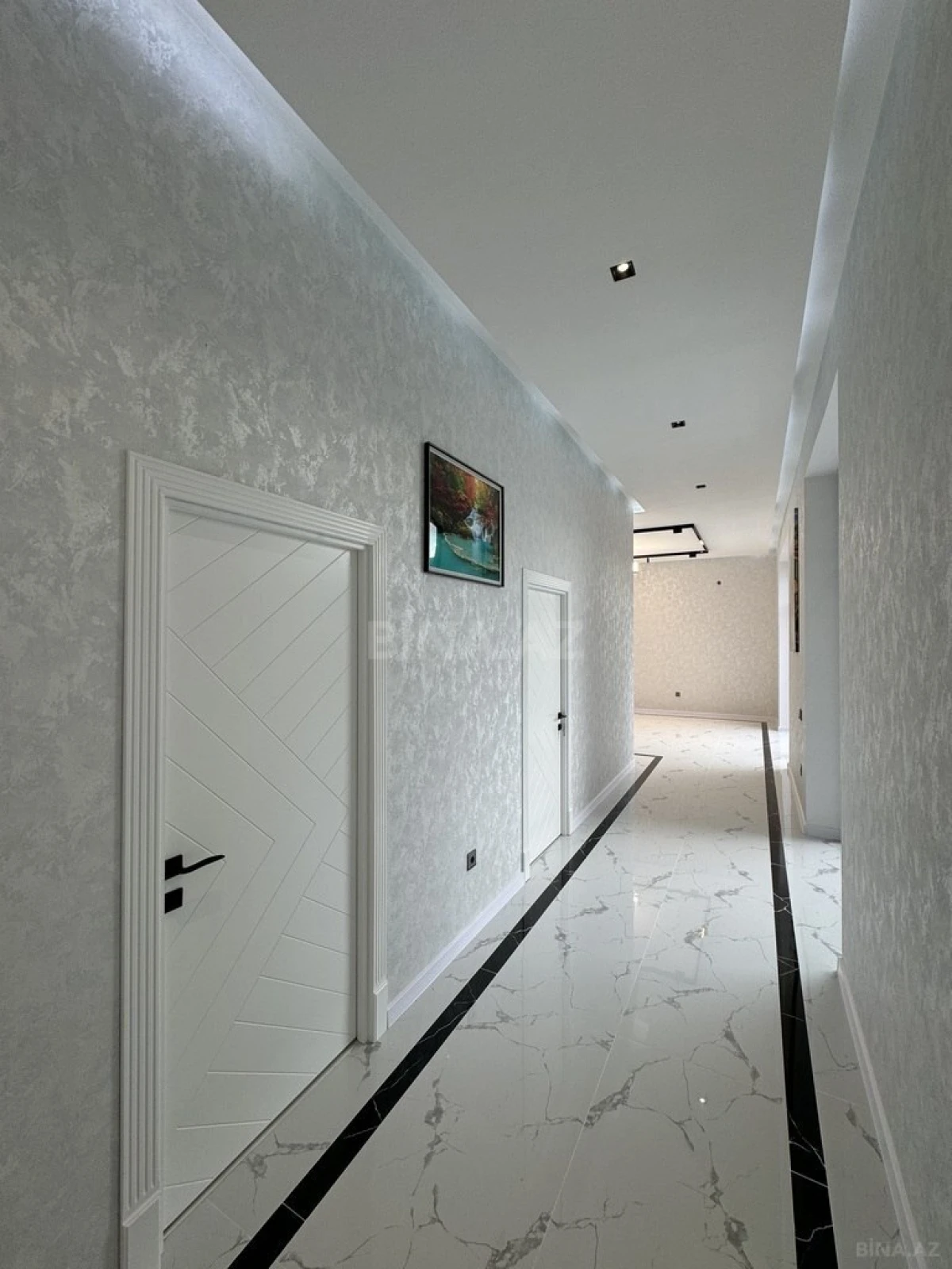 Satılır 4 otaqlı həyət evi 185 m²