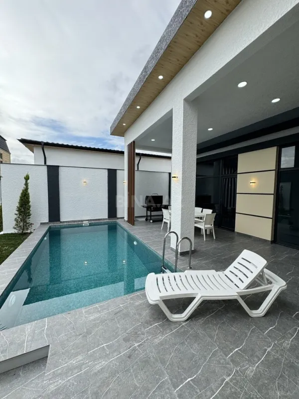 Satılır 4 otaqlı həyət evi 185 m²