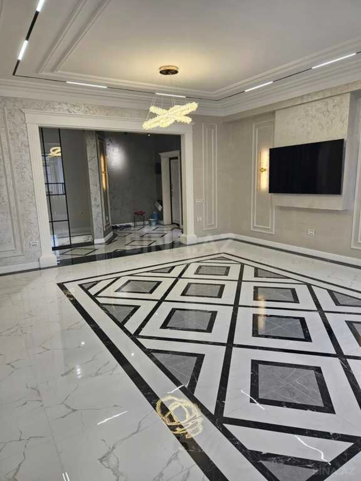 Satılır 3 otaqlı mənzil 114 m²