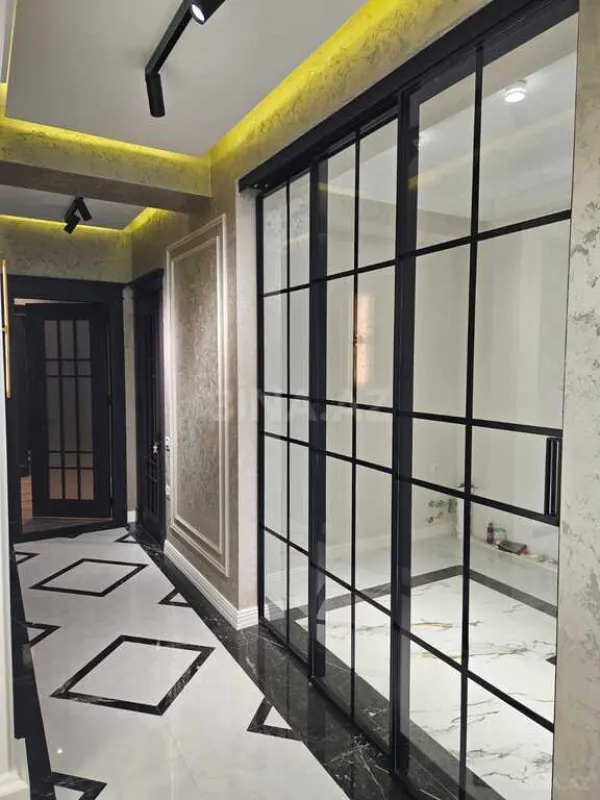 Satılır 3 otaqlı mənzil 114 m²