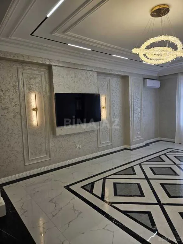 Satılır 3 otaqlı mənzil 114 m²