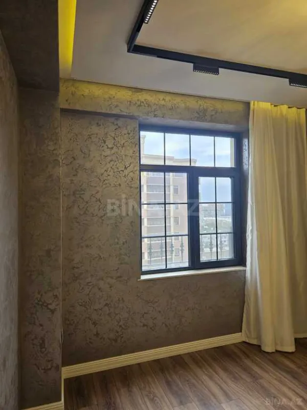 Satılır 3 otaqlı mənzil 114 m²