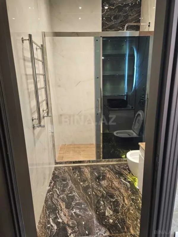 Satılır 3 otaqlı mənzil 114 m²