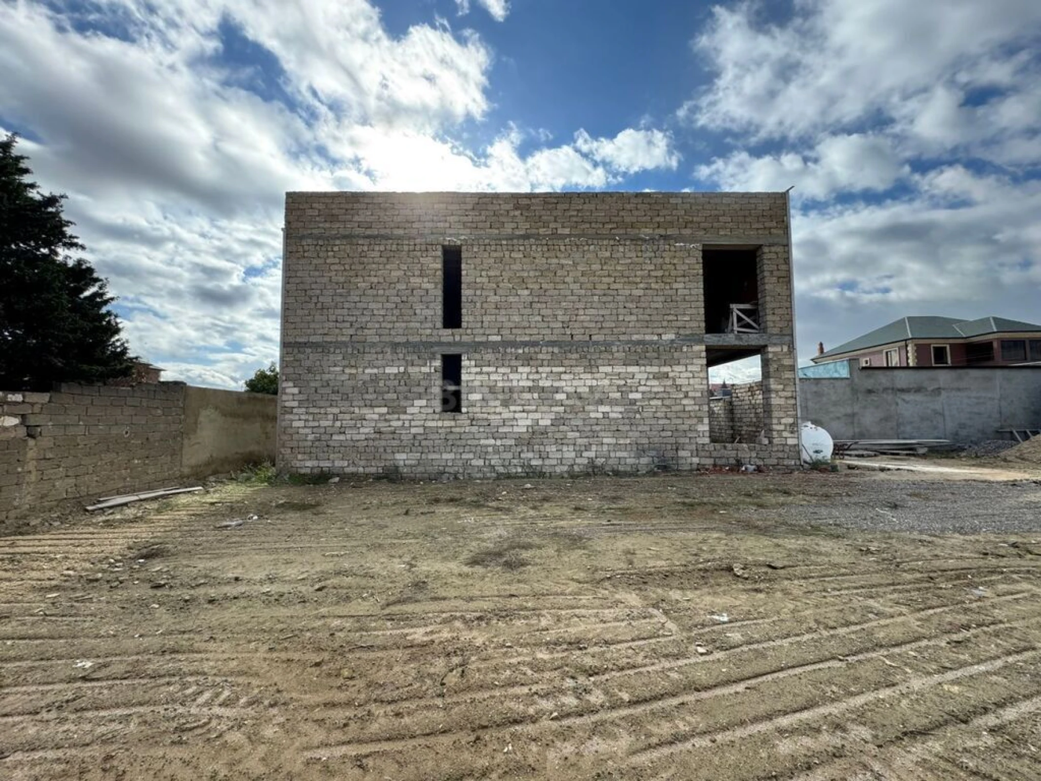 Satılır torpaq sahəsi 8 m²