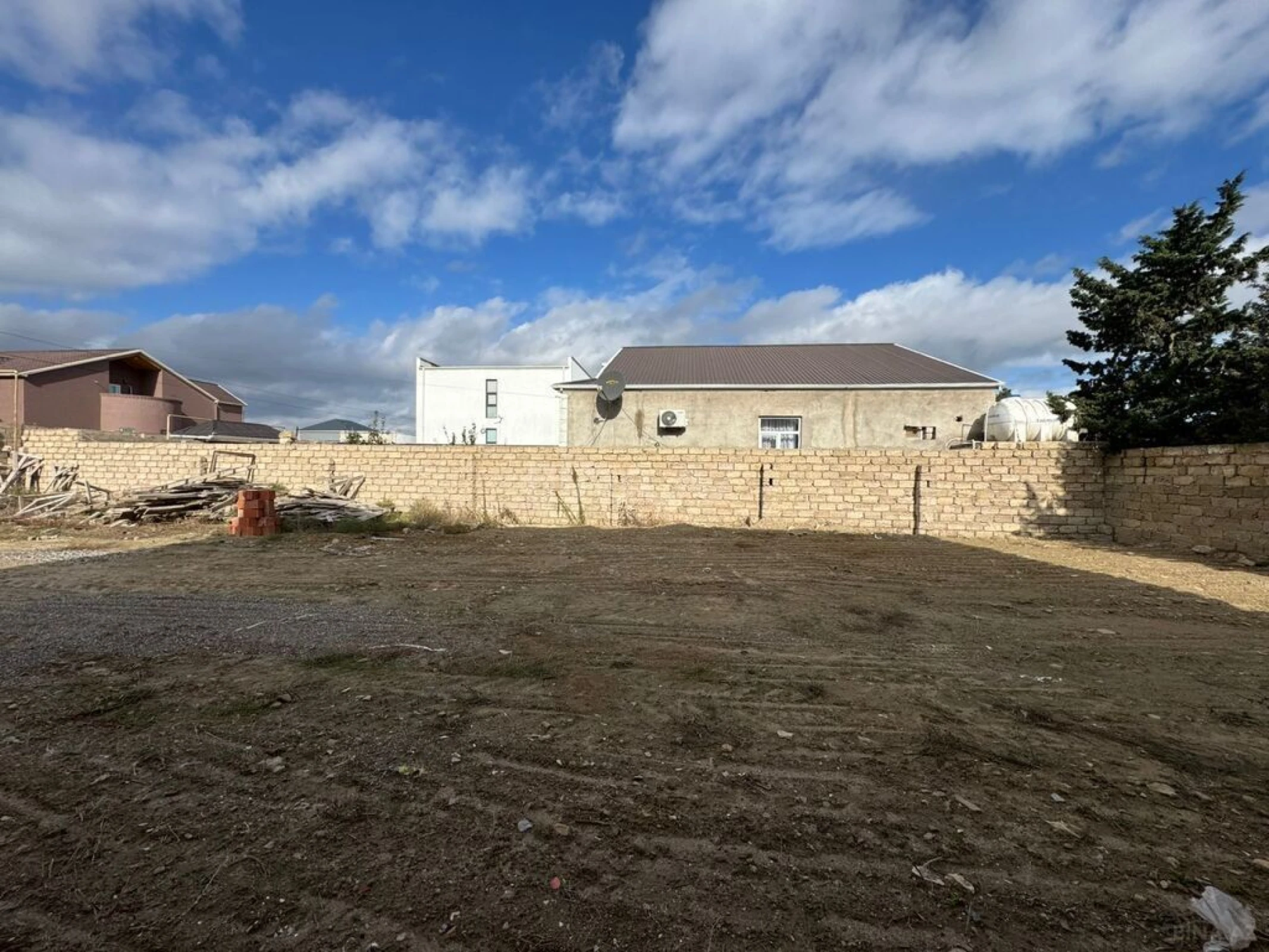 Satılır torpaq sahəsi 8 m²