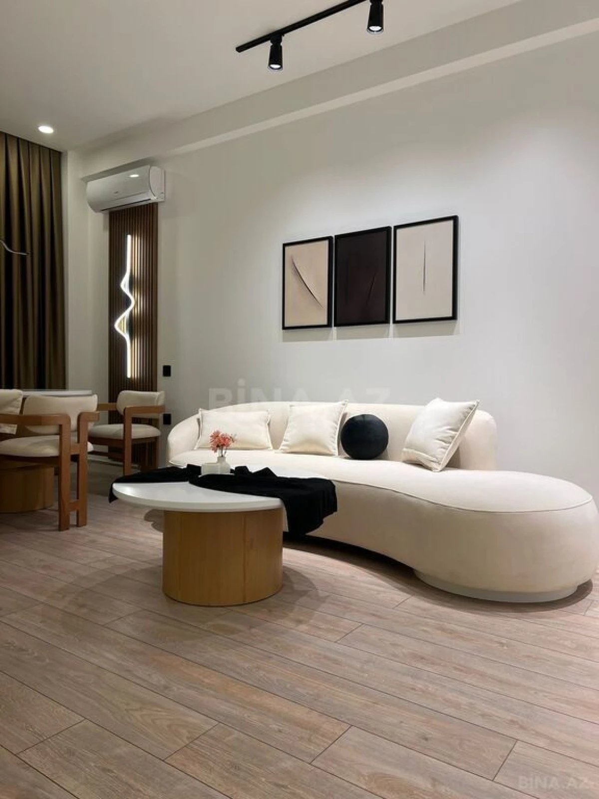 Kirayə verilir 3 otaqlı mənzil 110 m²