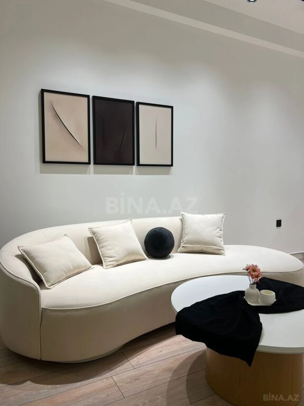 Kirayə verilir 3 otaqlı mənzil 110 m²