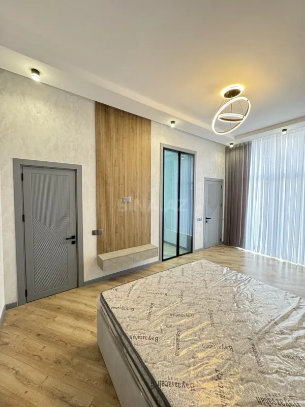 Satılır 4 otaqlı həyət evi 180 m²