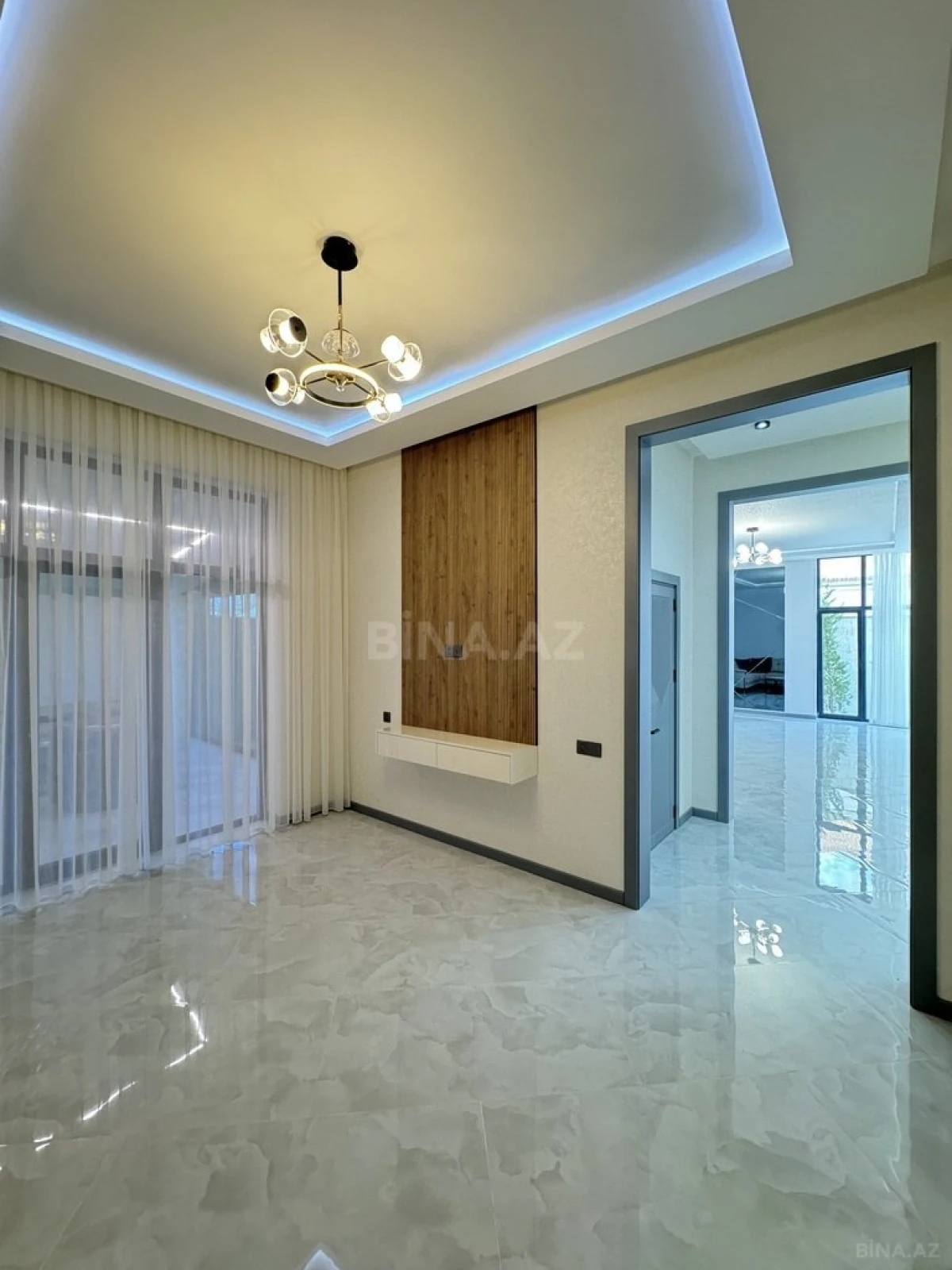 Satılır 4 otaqlı həyət evi 180 m²