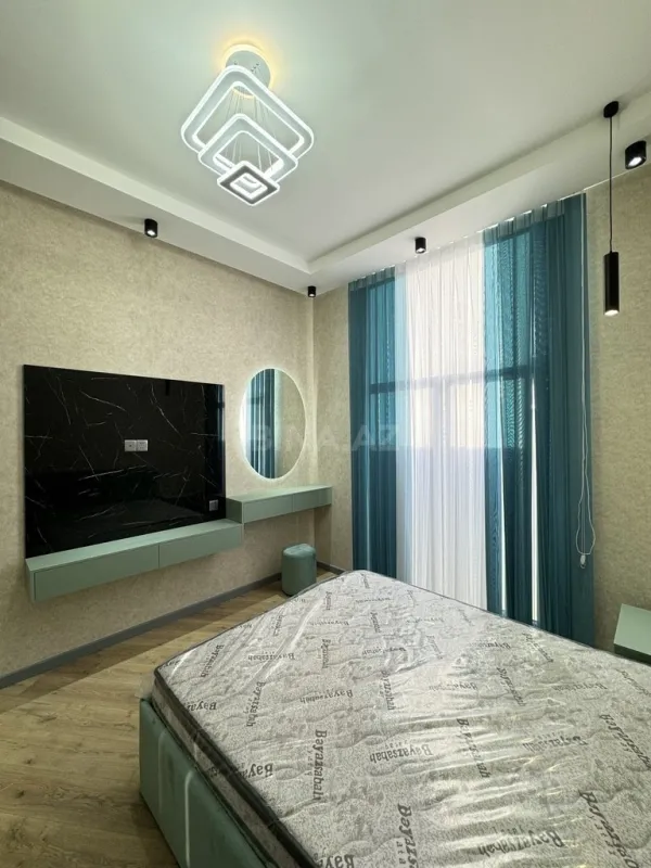 Satılır 4 otaqlı həyət evi 180 m²