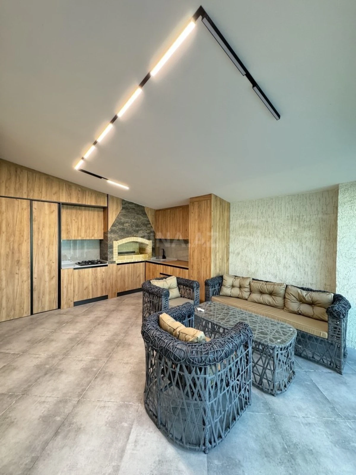 Satılır 4 otaqlı həyət evi 180 m²