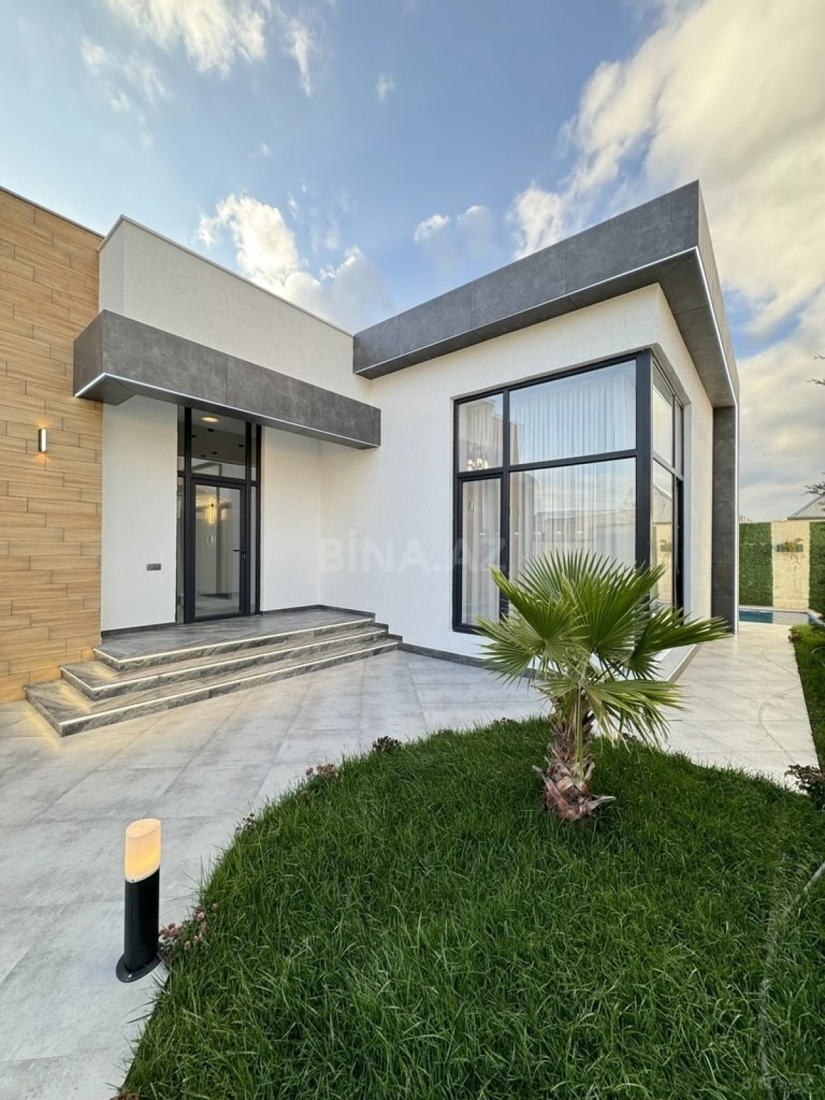 Satılır 4 otaqlı həyət evi 180 m²