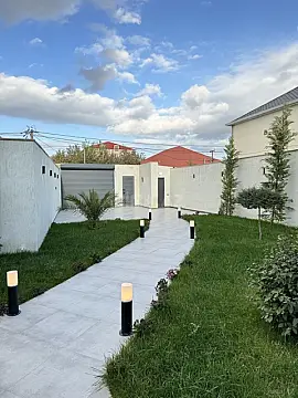 Satılır 4 otaqlı həyət evi 180 m²
