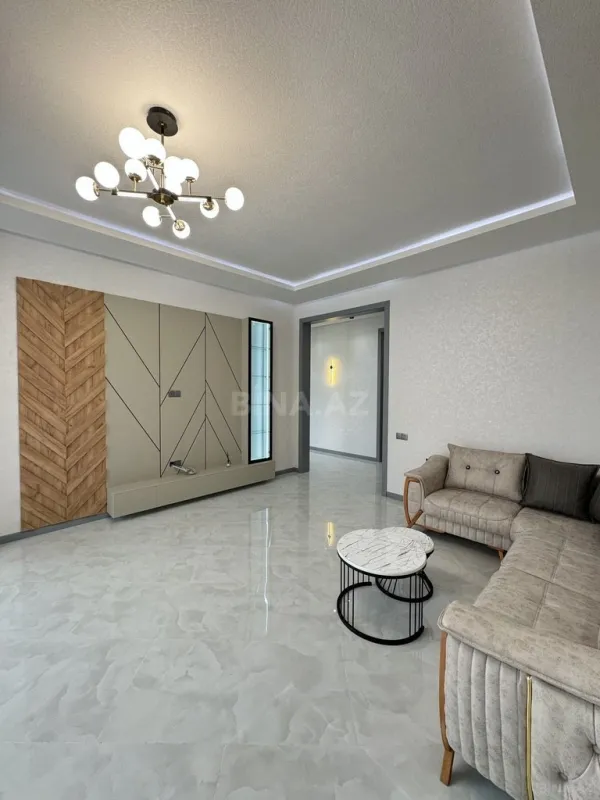 Satılır 4 otaqlı həyət evi 180 m²