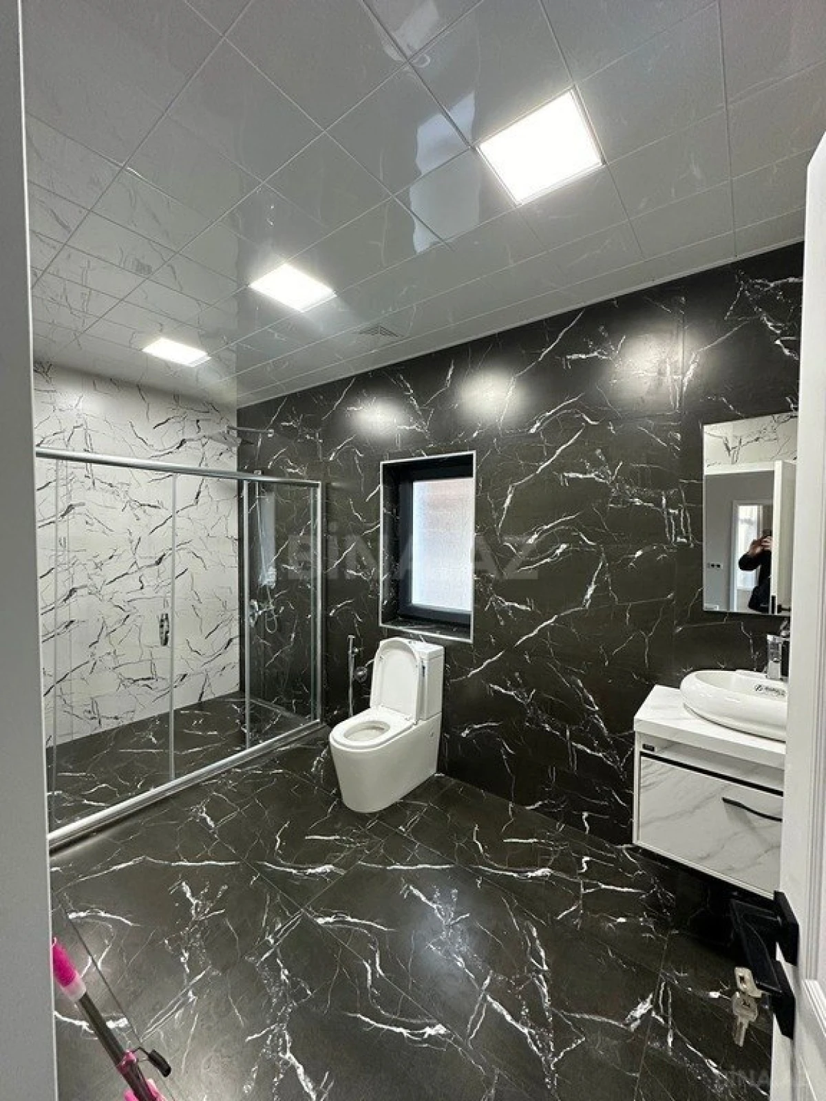 Kirayə verilir 5 otaqlı həyət evi 280 m²