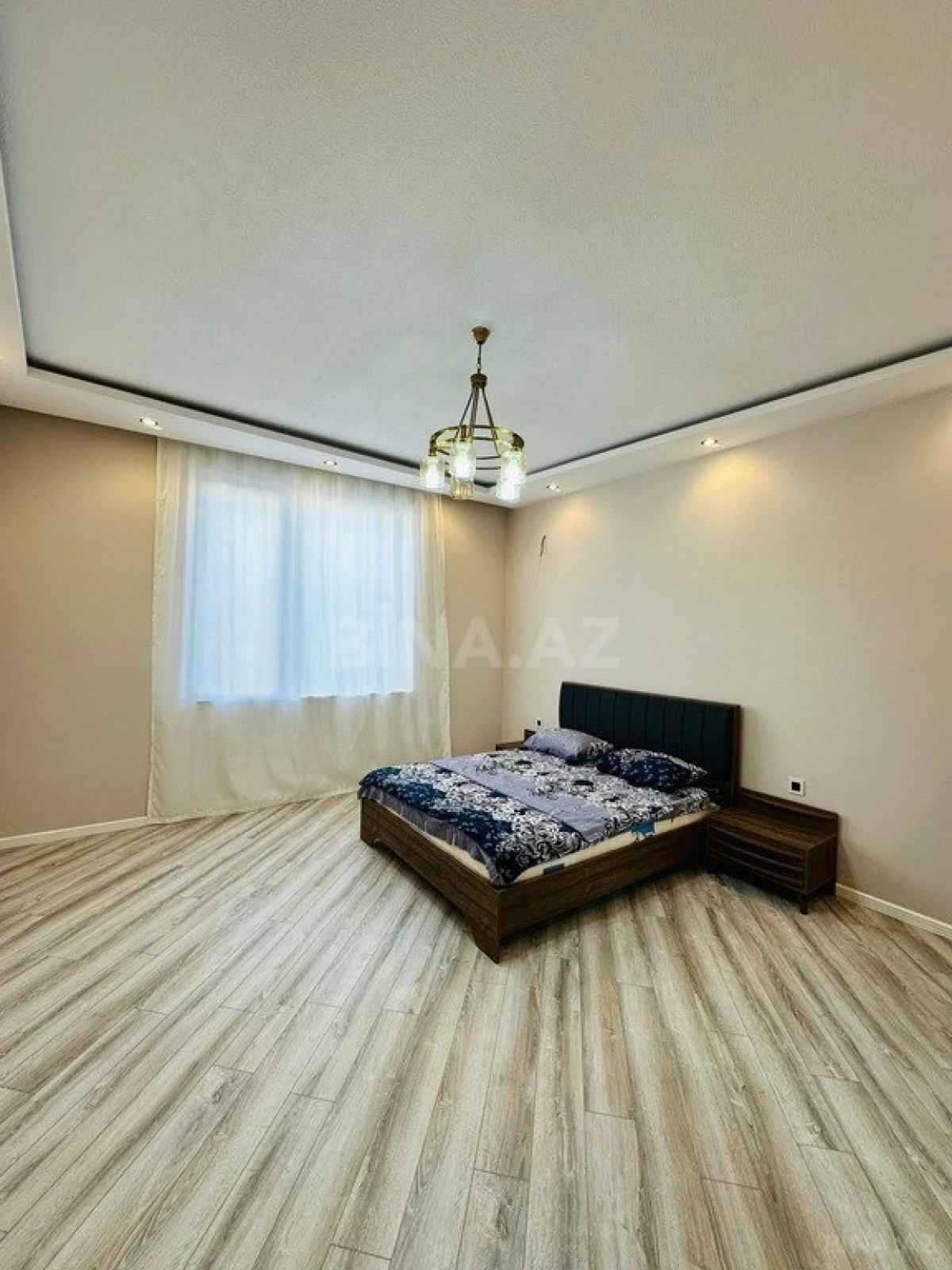 Kirayə verilir 5 otaqlı həyət evi 280 m²