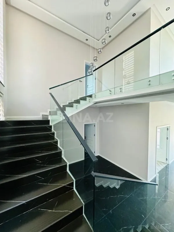 Kirayə verilir 5 otaqlı həyət evi 280 m²