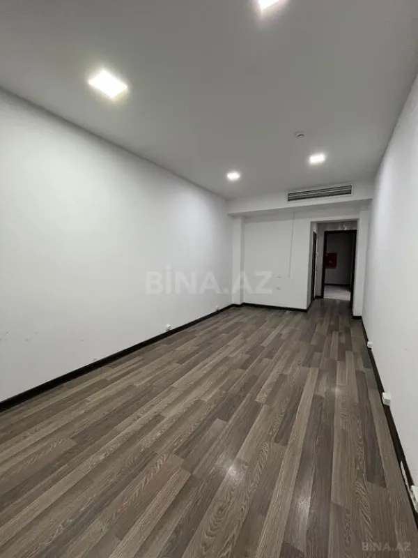 Kirayə verilir 1 otaqlı ofis 27 m²