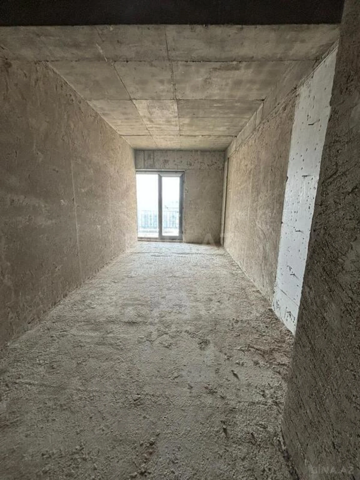 Satılır 3 otaqlı mənzil 157 m²