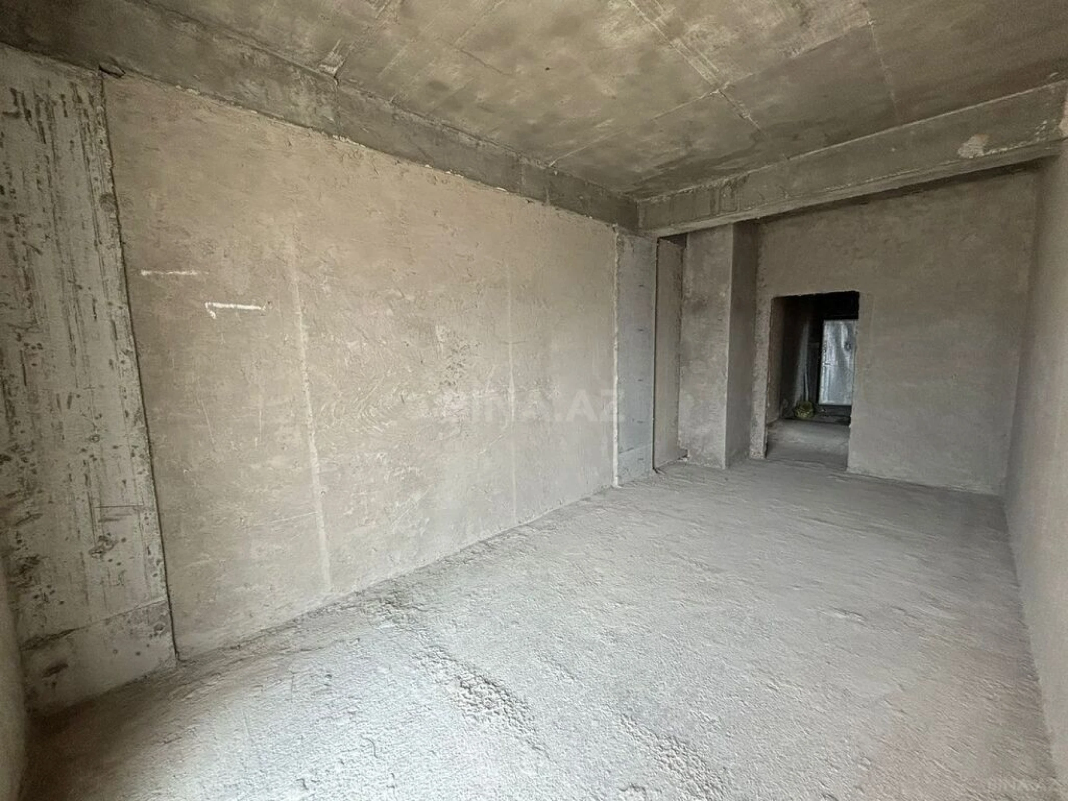 Satılır 3 otaqlı mənzil 157 m²